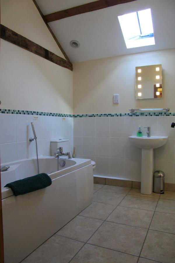 The Granary Self Catering Cottage Shrewsbury Zewnętrze zdjęcie